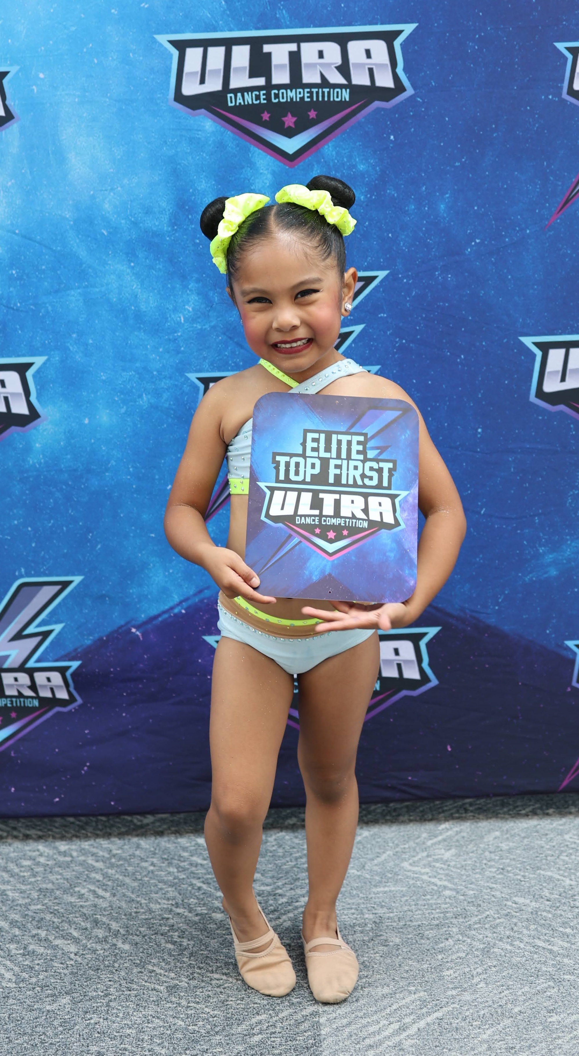 PP Cuties dancer